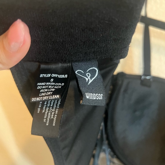 Black diamond crop top - Picture 3 of 3